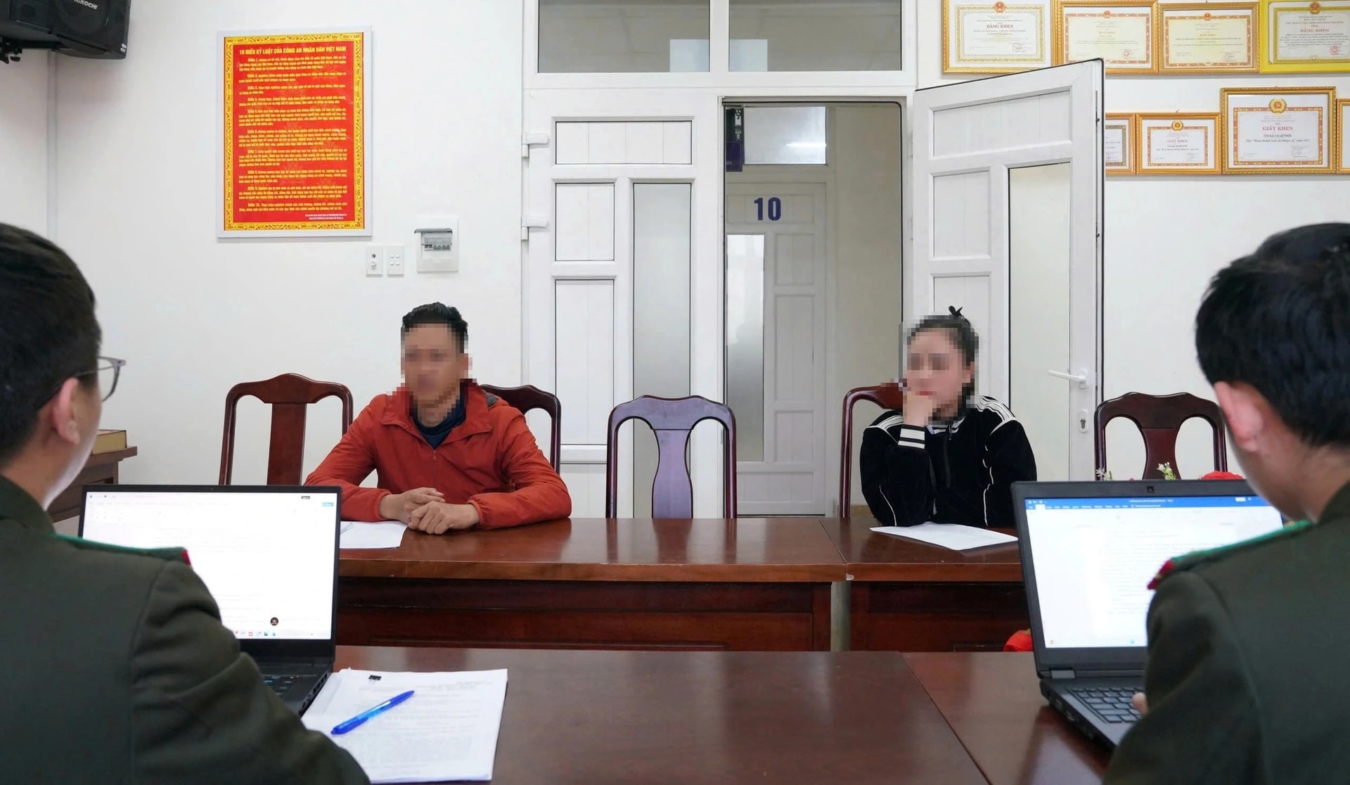 Đưa thông tin sai sự thật lên mạng xã hội có thể bị truy cứu trách nhiệm hình sự - Ảnh 1.