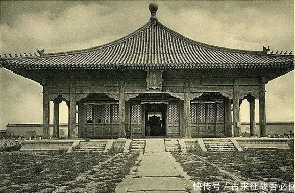 15 bức ảnh hiếm của hoàng cung nhà Thanh thời kỳ suy tàn: Không giống phim, ai nhìn cũng có cảm giác này- Ảnh 7. 15 bức ảnh hiếm của hoàng cung nhà Thanh thời kỳ suy tàn: Không giống phim, ai nhìn cũng có cảm giác này- Ảnh 7.