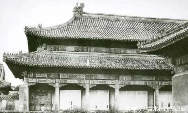 15 bức ảnh hiếm của hoàng cung nhà Thanh thời kỳ suy tàn: Không giống phim, ai nhìn cũng có cảm giác này- Ảnh 12. 15 bức ảnh hiếm của hoàng cung nhà Thanh thời kỳ suy tàn: Không giống phim, ai nhìn cũng có cảm giác này- Ảnh 12.