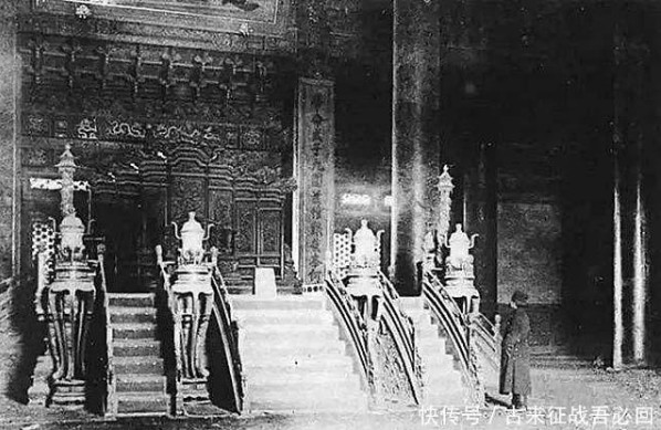 15 bức ảnh hiếm của hoàng cung nhà Thanh thời kỳ suy tàn: Không giống phim, ai nhìn cũng có cảm giác này- Ảnh 8. 15 bức ảnh hiếm của hoàng cung nhà Thanh thời kỳ suy tàn: Không giống phim, ai nhìn cũng có cảm giác này- Ảnh 8.