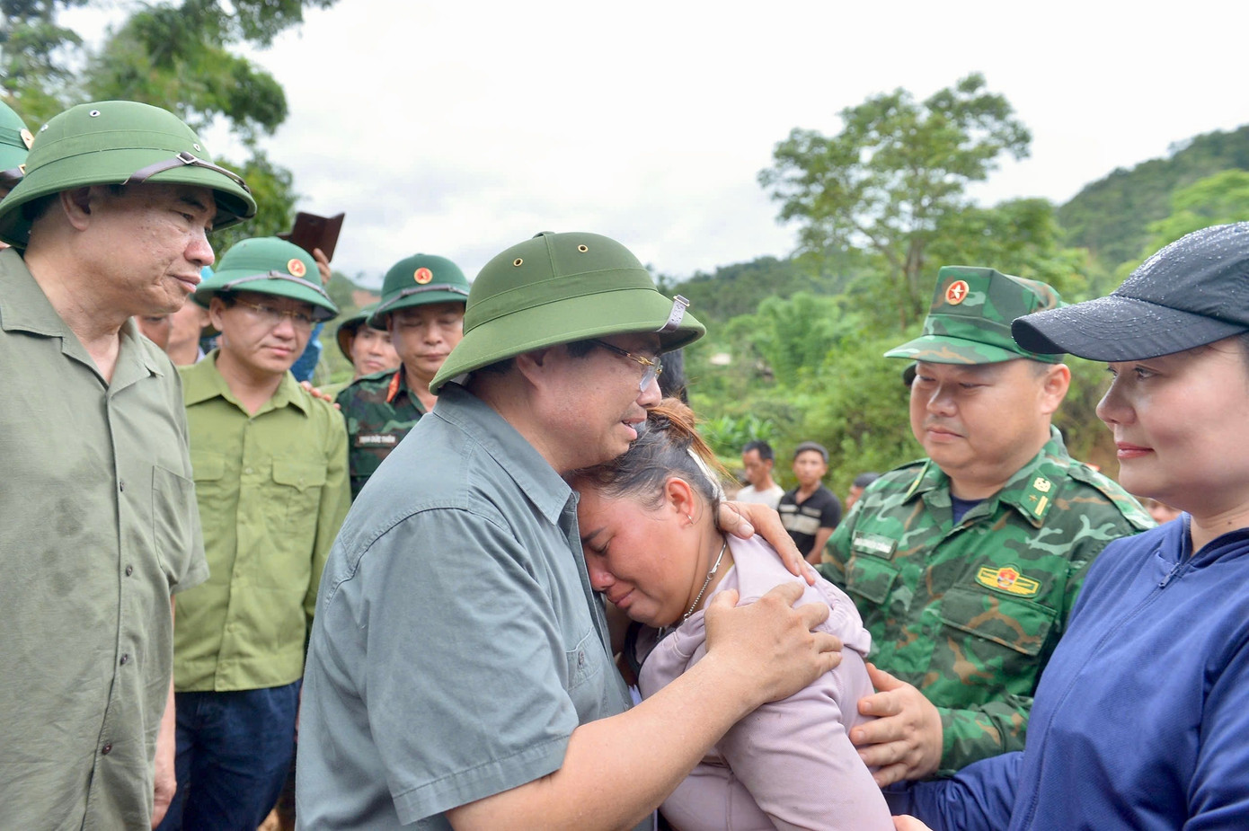 Thủ tướng chỉ đạo khắc phục hậu quả thiên tai tại Điện Biên với 200 tỷ đồng hỗ trợ - Ảnh 2. Thủ tướng chỉ đạo khắc phục hậu quả thiên tai tại Điện Biên với 200 tỷ đồng hỗ trợ - Ảnh 2.