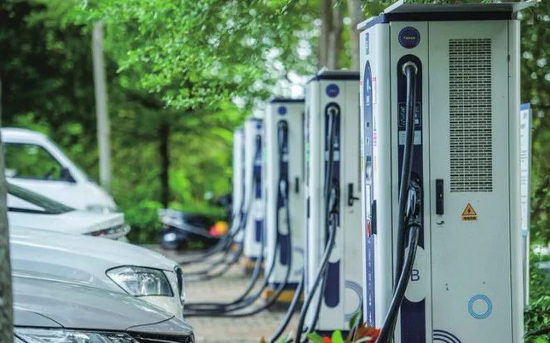 Một trạm sạc xe điện ở Trung Quốc. (Nguồn: CNS)