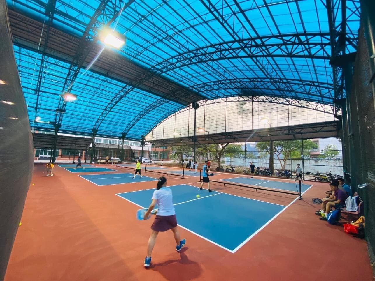 Cảnh báo chơi thể thao ngày nắng nóng: Chơi trong nhà cũng chưa hoàn toàn bảo đảm sức khỏe, cảnh báo khung giờ tuyệt đối nên tránh- Ảnh 2. Cảnh báo chơi thể thao ngày nắng nóng: Chơi trong nhà cũng chưa hoàn toàn bảo đảm sức khỏe, cảnh báo khung giờ tuyệt đối nên tránh- Ảnh 2.