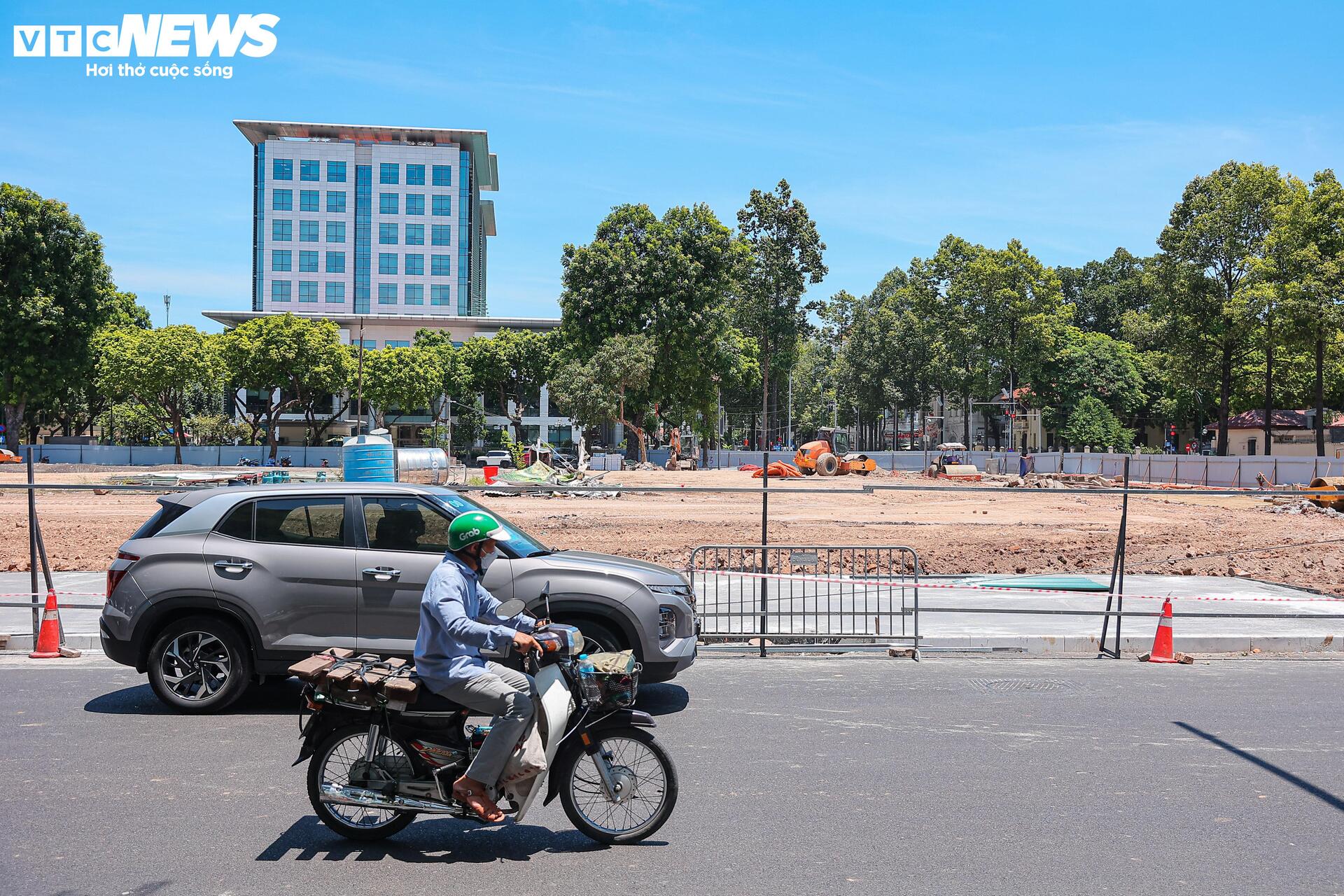 Toàn cảnh khán đài tại Quảng trường Ba Đình phục vụ lễ Quốc khánh 2/9 - Ảnh 15.