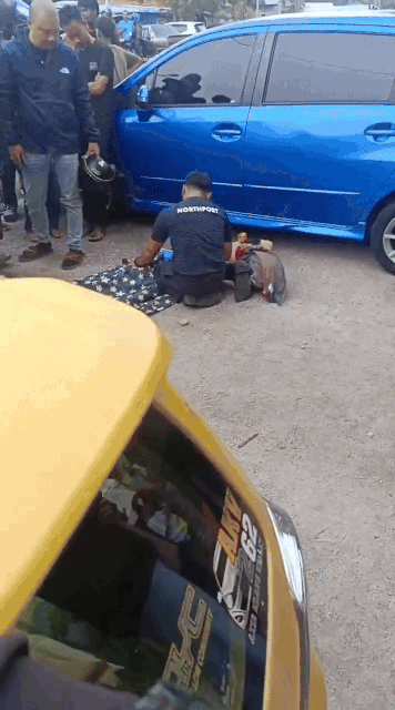 Bố mẹ đi vắng, cậu bé 4 tuổi tự chơi ở nhà, 1 lúc sau hàng xóm nghe thấy tiếng động mạnh - Ảnh 1.