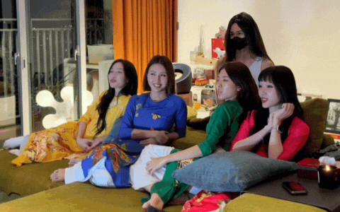 Không ai ngờ: Bích Phương chính thức xác nhận "danh phận" cho Tăng Duy Tân! - Ảnh 2.