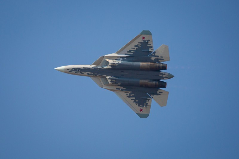 Tiêm Kích Su-57 Gắn Tên Lửa Siêu Vượt Âm Uy Lực 1 Tiem Kich Su 57 Gan Ten Lua Sieu Vuot Am Uy Luc 1754360098549 1754360098768652887802