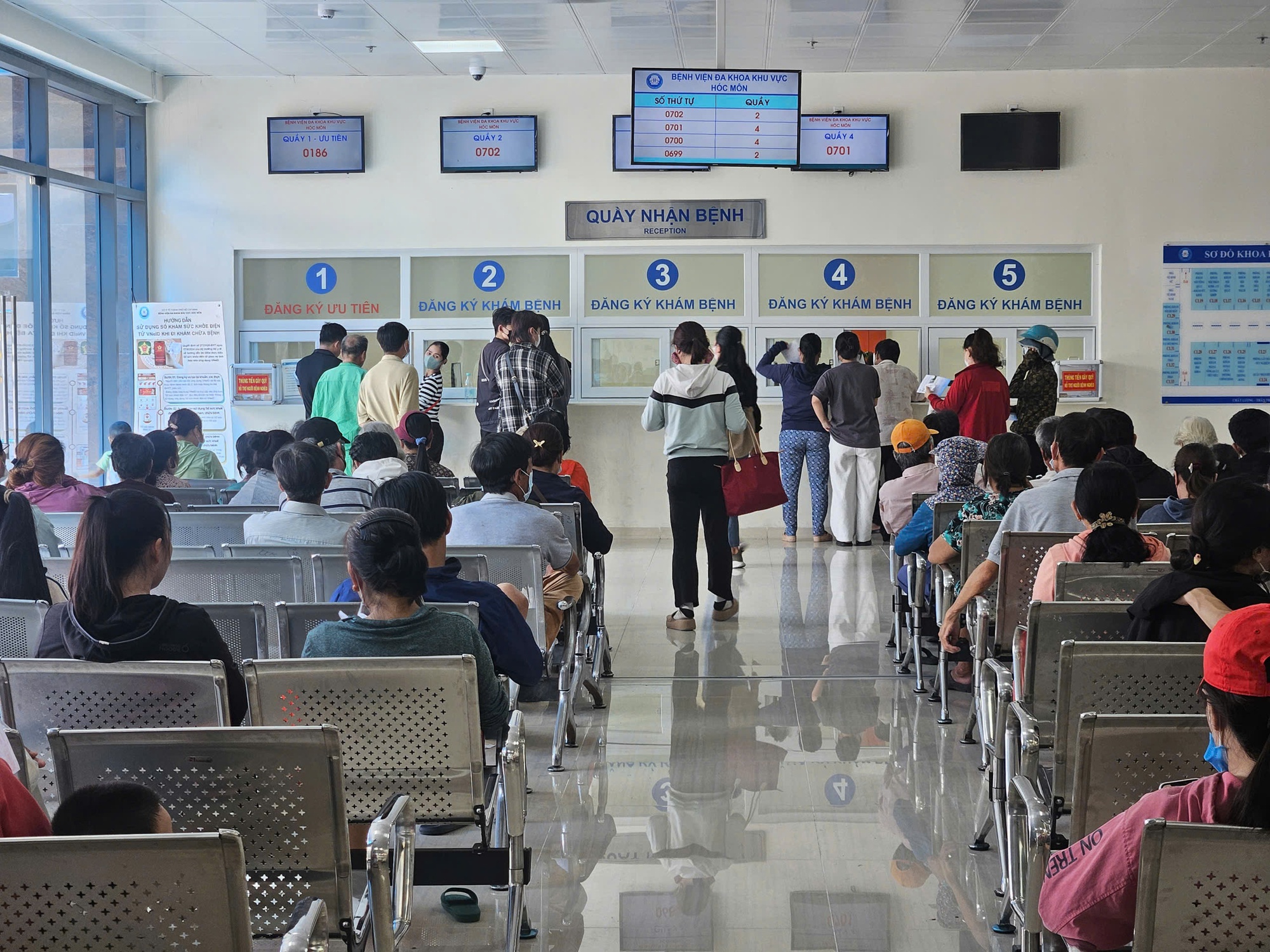 Giám đốc Bệnh viện Đa khoa khu vực Hóc Môn cảm ơn bệnh nhân phản ánh- Ảnh 3.