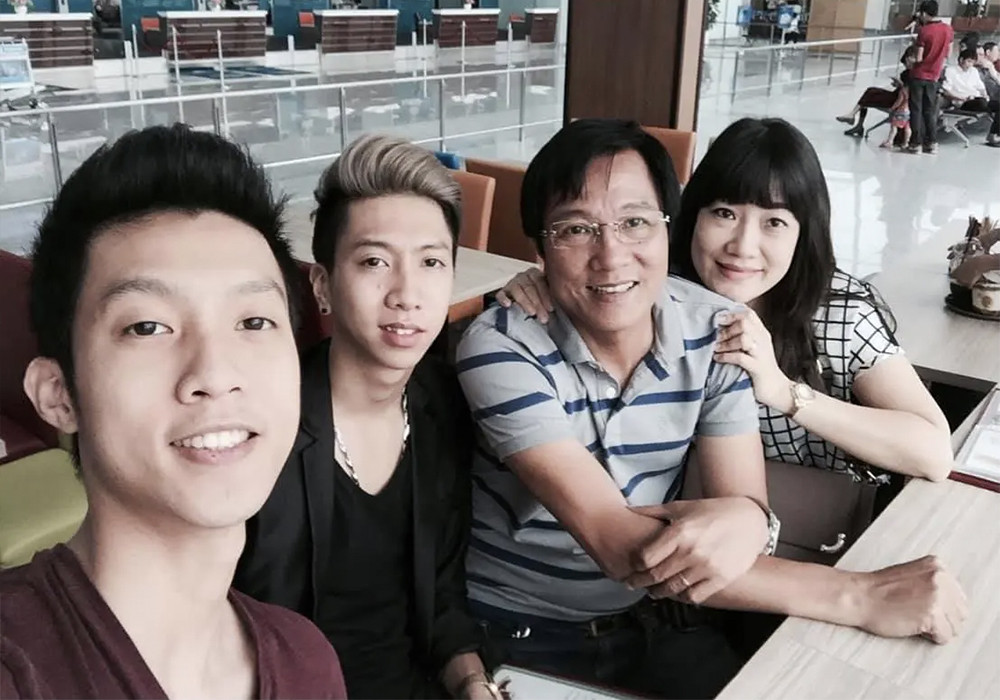Nam NSND ở chung cư đường Nguyễn Xiển, U70 cực phong độ, viên mãn bên vợ trẻ sau 1 lần đổ vỡ hôn nhân - Ảnh 3.