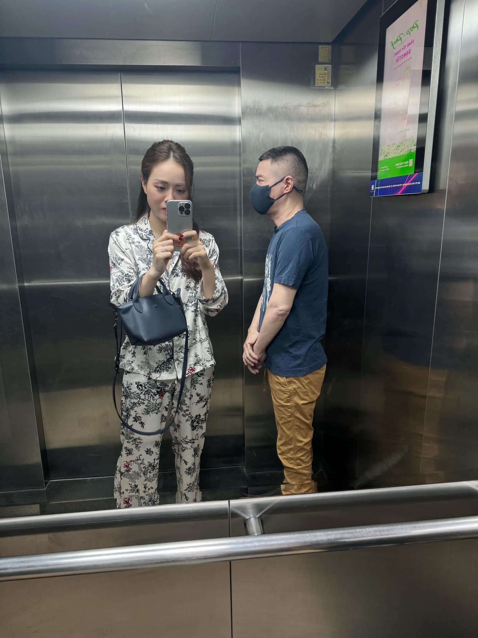 Vợ 1 nam NSND đăng clip rửa chân cho chồng, gọi chồng U55 là em bé: "Nếu diễn không tồn tại đến giờ" - Ảnh 2.