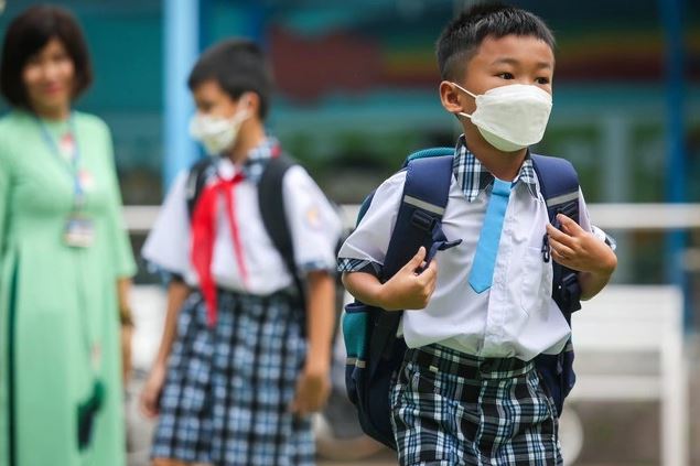 Phụ huynh tranh cãi "ỏm tỏi" có nên mua món đồ này cho con: 1 giáo viên nói thẳng "lãng phí", "tốn tiền"! - Ảnh 1. Phụ huynh tranh cãi "ỏm tỏi" có nên mua món đồ này cho con: 1 giáo viên nói thẳng "lãng phí", "tốn tiền"! - Ảnh 1.