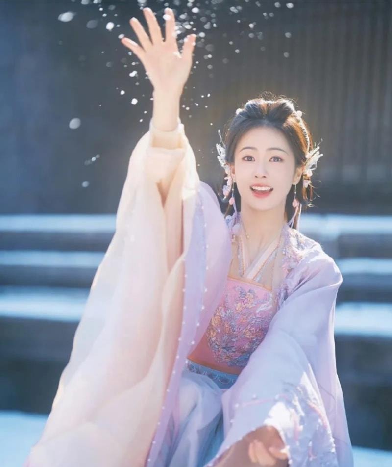 10 phim cổ trang có tạo hình đẹp nhất Trung Quốc, xem tới đâu xuýt xoa tới đấy "ước gì được xuyên không" - Ảnh 45. 10 phim cổ trang có tạo hình đẹp nhất Trung Quốc, xem tới đâu xuýt xoa tới đấy "ước gì được xuyên không" - Ảnh 45.