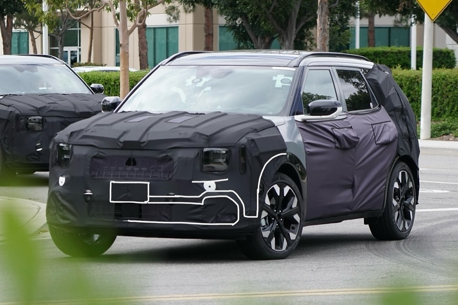 Kia Seltos đời mới dự kiến còn lớn hơn Toyota Corolla Cross, màn hình cong như Palisade, camera 360 - Ảnh 5.