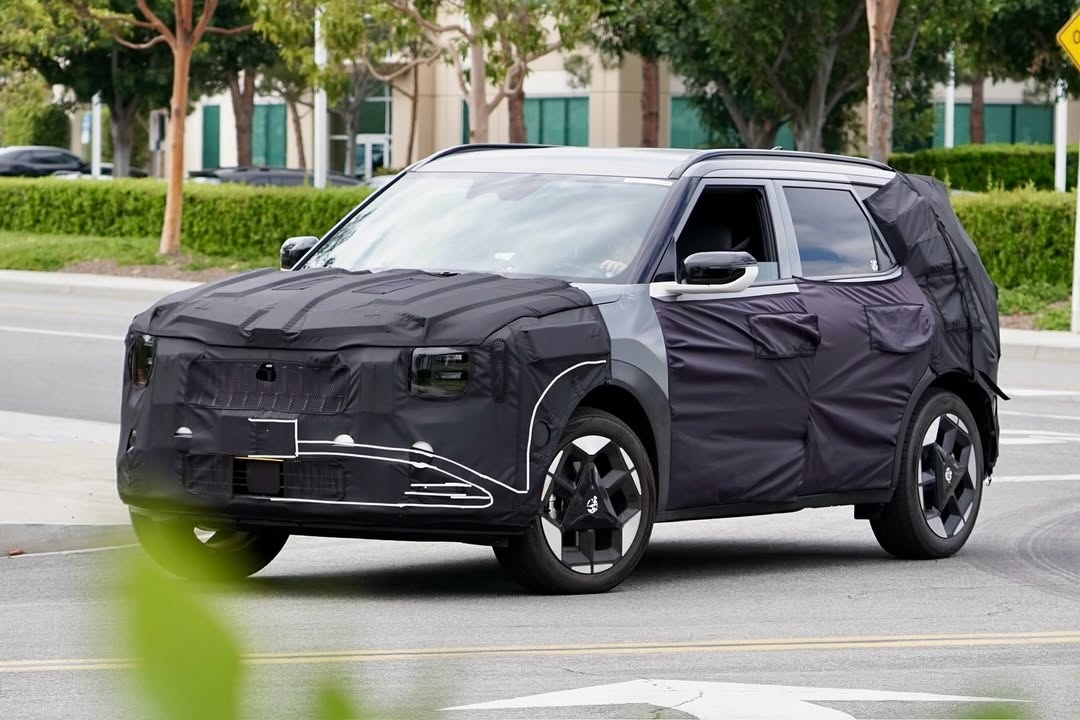 Kia Seltos đời mới dự kiến còn lớn hơn Toyota Corolla Cross, màn hình cong như Palisade, camera 360 - Ảnh 6.