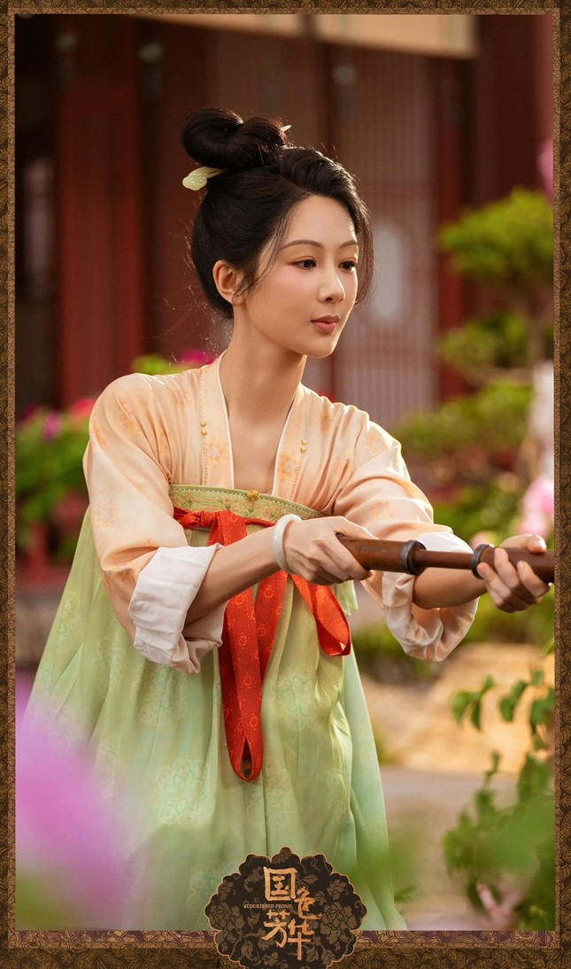 10 phim cổ trang có tạo hình đẹp nhất Trung Quốc, xem tới đâu xuýt xoa tới đấy "ước gì được xuyên không" - Ảnh 39. 10 phim cổ trang có tạo hình đẹp nhất Trung Quốc, xem tới đâu xuýt xoa tới đấy "ước gì được xuyên không" - Ảnh 39.