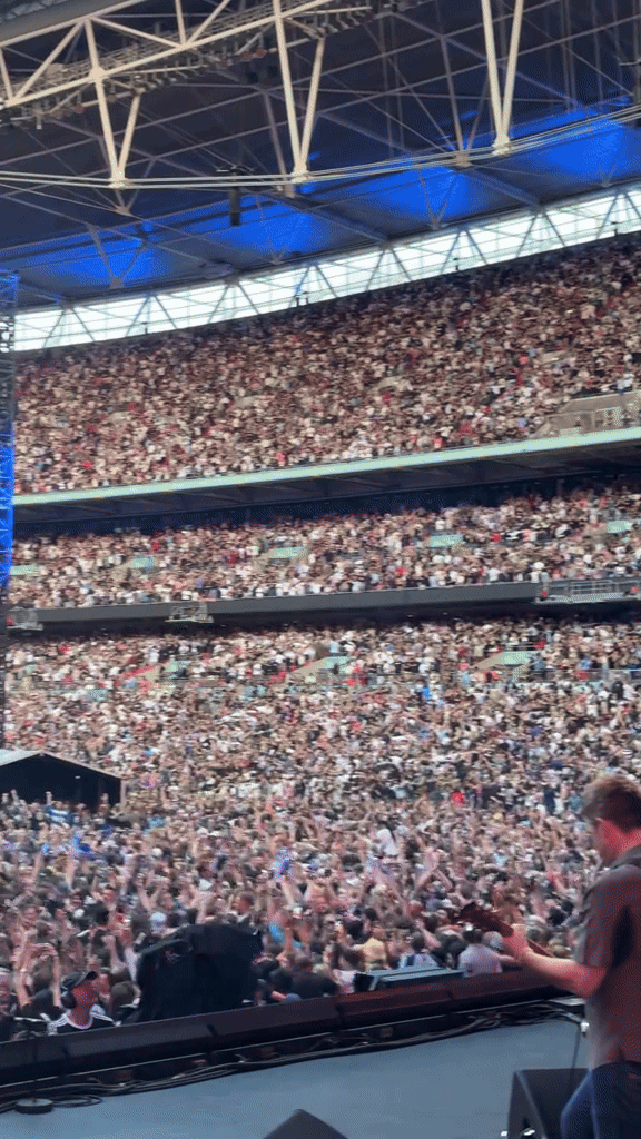 - Ảnh 4. - Ảnh 4.