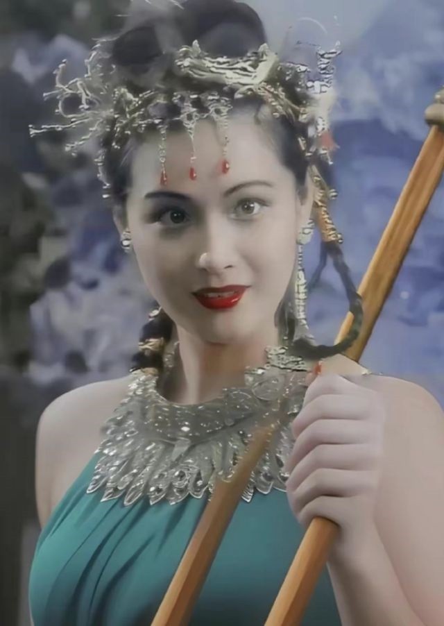 10 công chúa đẹp nhất Trung Quốc: Lưu Diệc Phi chỉ xếp thứ 6, hạng 1 đến cả thần tiên cũng không sánh bằng- Ảnh 4. 10 công chúa đẹp nhất Trung Quốc: Lưu Diệc Phi chỉ xếp thứ 6, hạng 1 đến cả thần tiên cũng không sánh bằng- Ảnh 4.