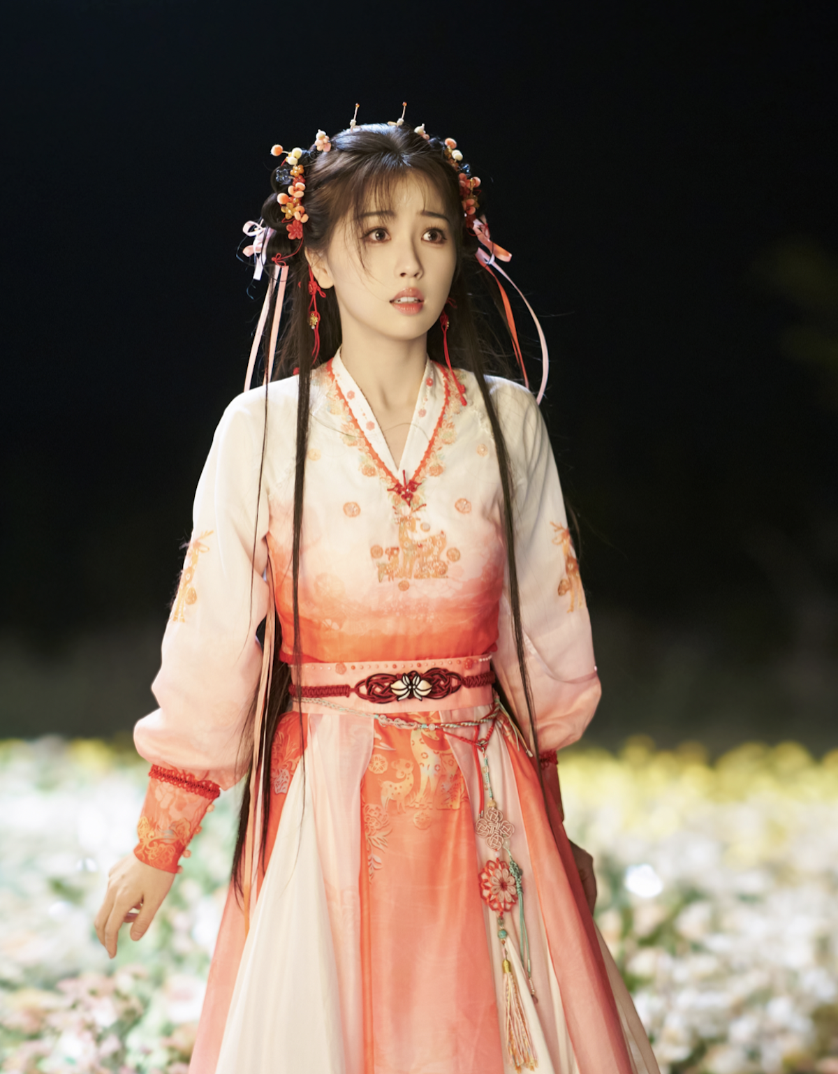 10 phim cổ trang có tạo hình đẹp nhất Trung Quốc, xem tới đâu xuýt xoa tới đấy "ước gì được xuyên không" - Ảnh 49. 10 phim cổ trang có tạo hình đẹp nhất Trung Quốc, xem tới đâu xuýt xoa tới đấy "ước gì được xuyên không" - Ảnh 49.