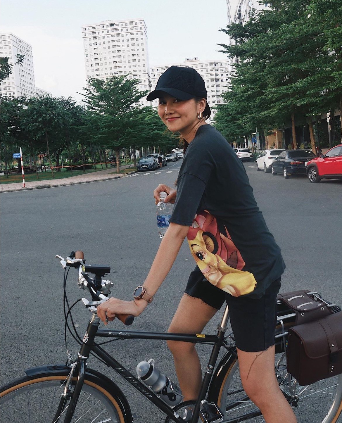 Si&ecirc;u mẫu Thanh Hằng U50 d&aacute;ng vẫn cực nuột n&agrave; nhờ tập gym, yoga v&agrave; một m&ocirc;n thể thao mạnh- Ảnh 4.