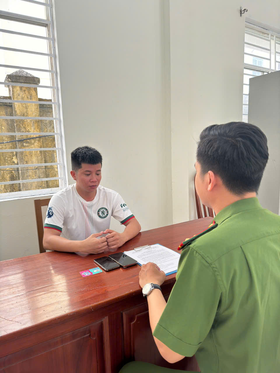 Đ&agrave; Nẵng: Người phụ nữ mất 2 , 2 tỉ đồng v&igrave; lừa đảo trực tuyến qua Facebook - Ảnh 2.