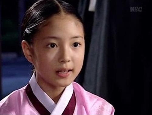 Hàn Quốc hiếm ai 12 tuổi đã ra dáng đại mỹ nhân như cô bé này, đẹp đến mức làm diễn viên để tránh bị bắt cóc - Ảnh 3.