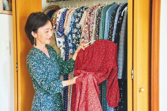 Tủ đồ tối giản bắt đầu từ đây: 5 món quần áo càng giữ càng phí tiền và diện tích- Ảnh 4.