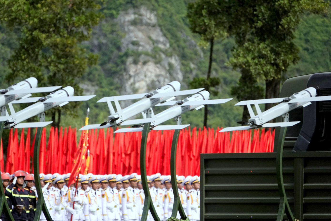 Vũ khí và khí tài quân sự do Việt Nam sản xuất và hiện đại hóa - Ảnh 14.