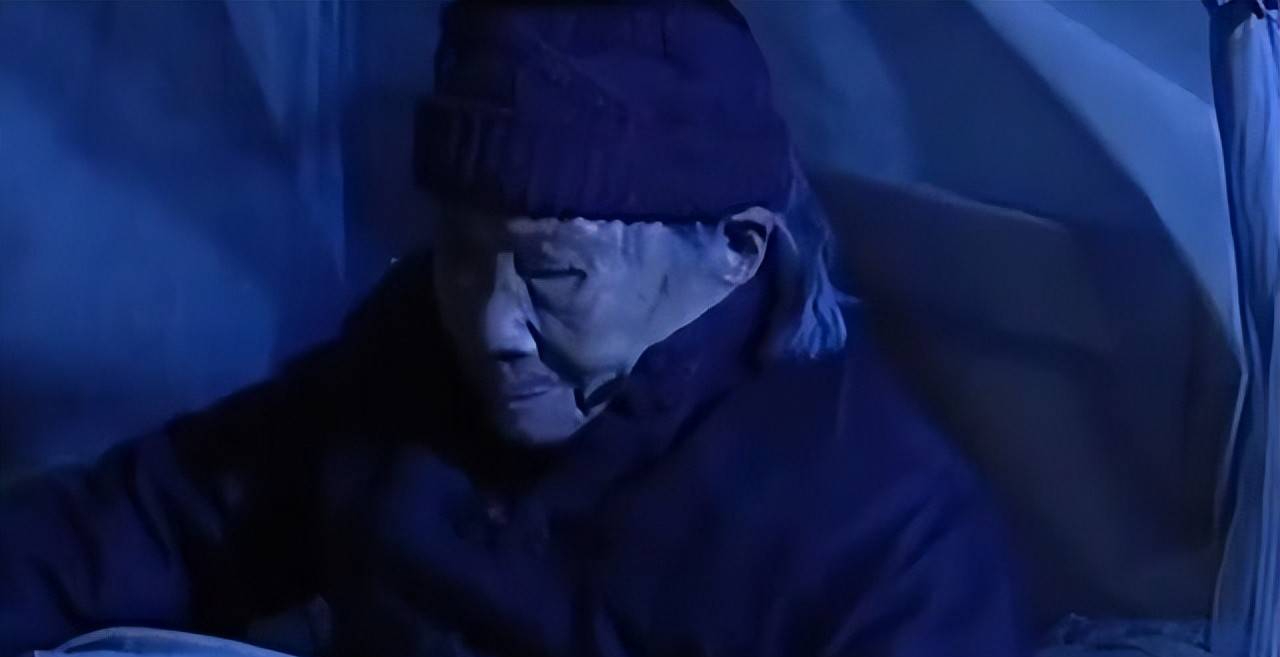 Cụ bà 104 tuổi sống lại sau khi được đưa vào quan tài và kể về cuộc sống "sau khi chết" của mình khiến ai cũng sửng sốt- Ảnh 1.