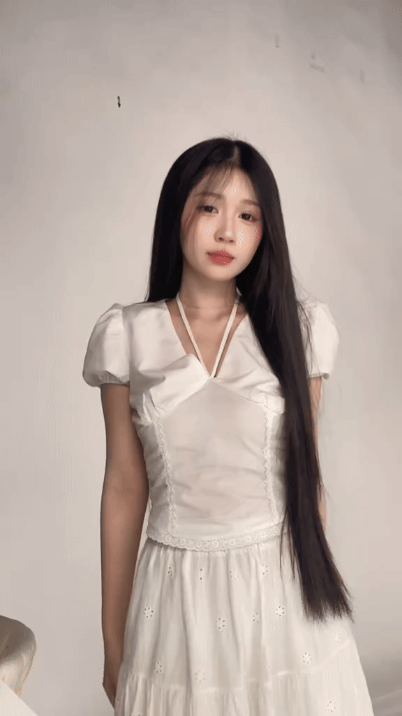 Danh tính của cô gái Việt được phong làm "người xinh nhất TikTok" - Ảnh 8.