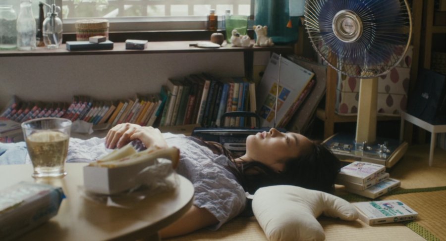 Bố dượng đến ph&ograve;ng trọ 20m2 của con g&aacute;i, thấy chiếc quần lạ th&igrave; bắt con l&agrave;m một việc cả đời kh&ocirc;ng nghĩ đến- Ảnh 3.