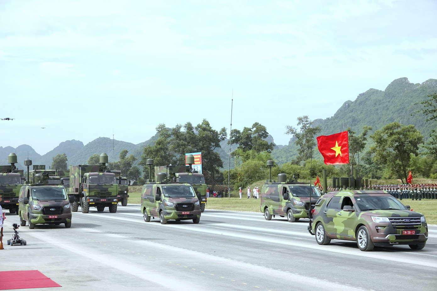 Vũ khí và khí tài quân sự do Việt Nam sản xuất và hiện đại hóa - Ảnh 19.