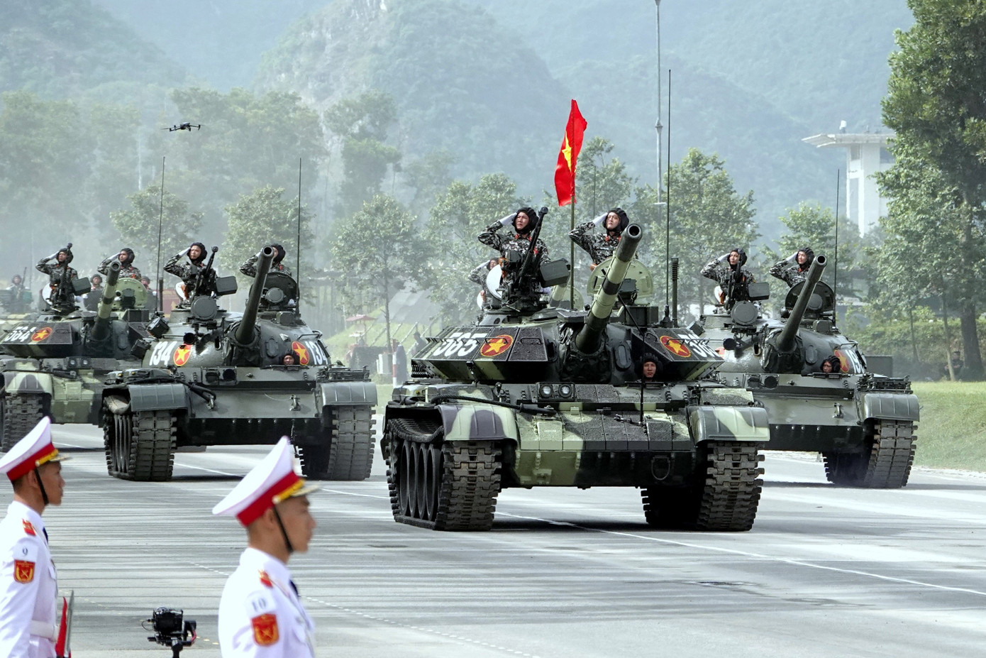 Vũ khí và khí tài quân sự do Việt Nam sản xuất và hiện đại hóa - Ảnh 22.