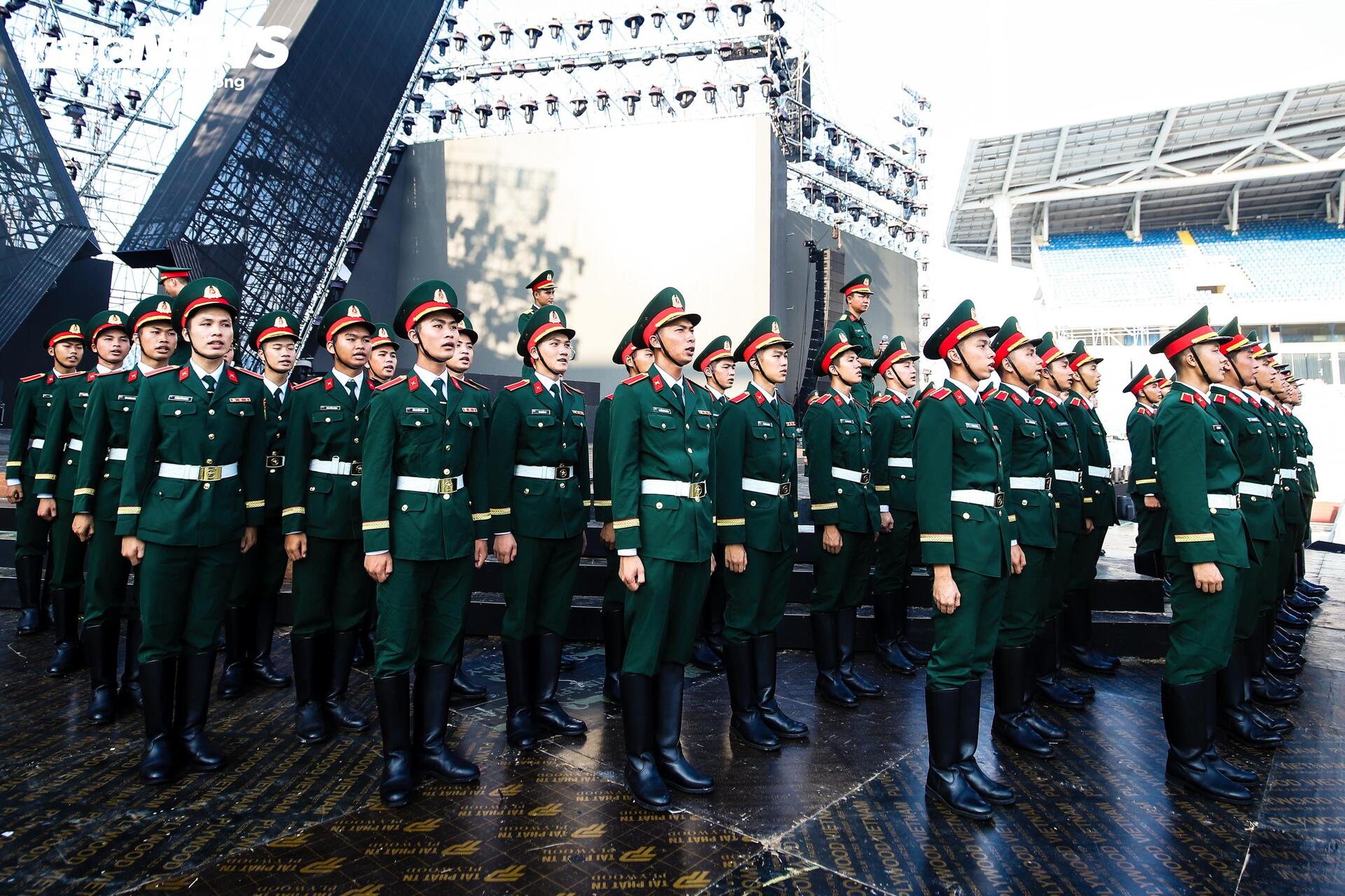 68 Quân nhân duyệt binh tại Nga luyện tập cho đêm nhạc ' Tổ quốc trong tim ' - Ảnh 5.