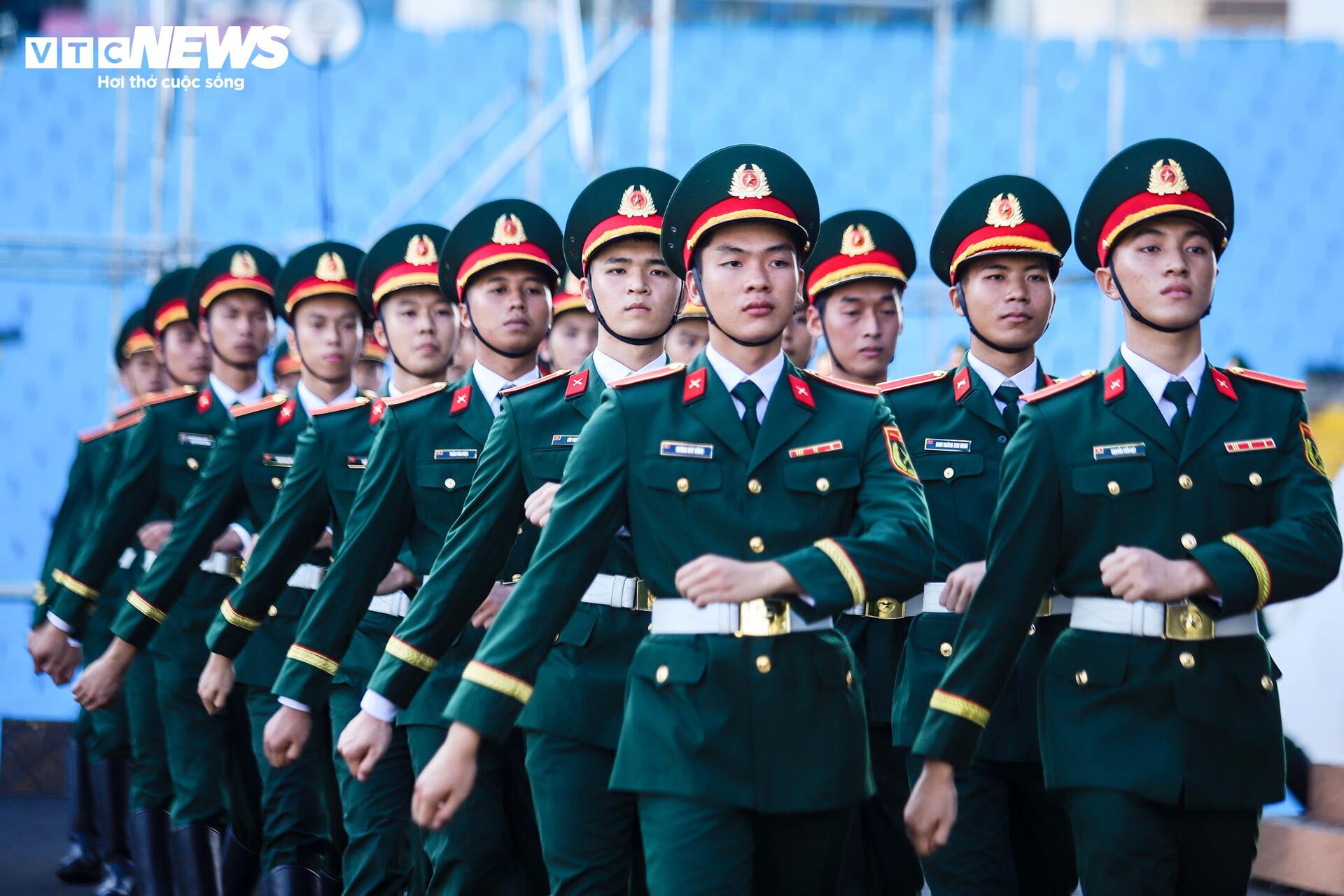 68 Quân nhân duyệt binh tại Nga luyện tập cho đêm nhạc ' Tổ quốc trong tim ' - Ảnh 8.