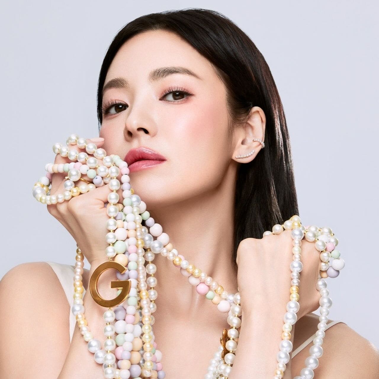 Lộ danh tính mỹ nam vừa chia tay Song Hye Kyo liền quay sang yêu đương đồng tính?- Ảnh 4.