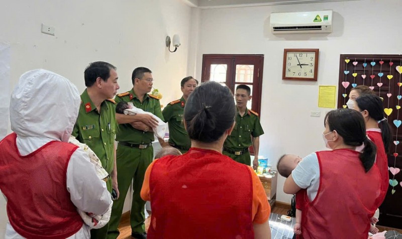 Cục CSHS triệt phá đường dây mang thai hộ xuyên quốc gia , giải cứu 11 trẻ sơ sinh - Ảnh 2.
