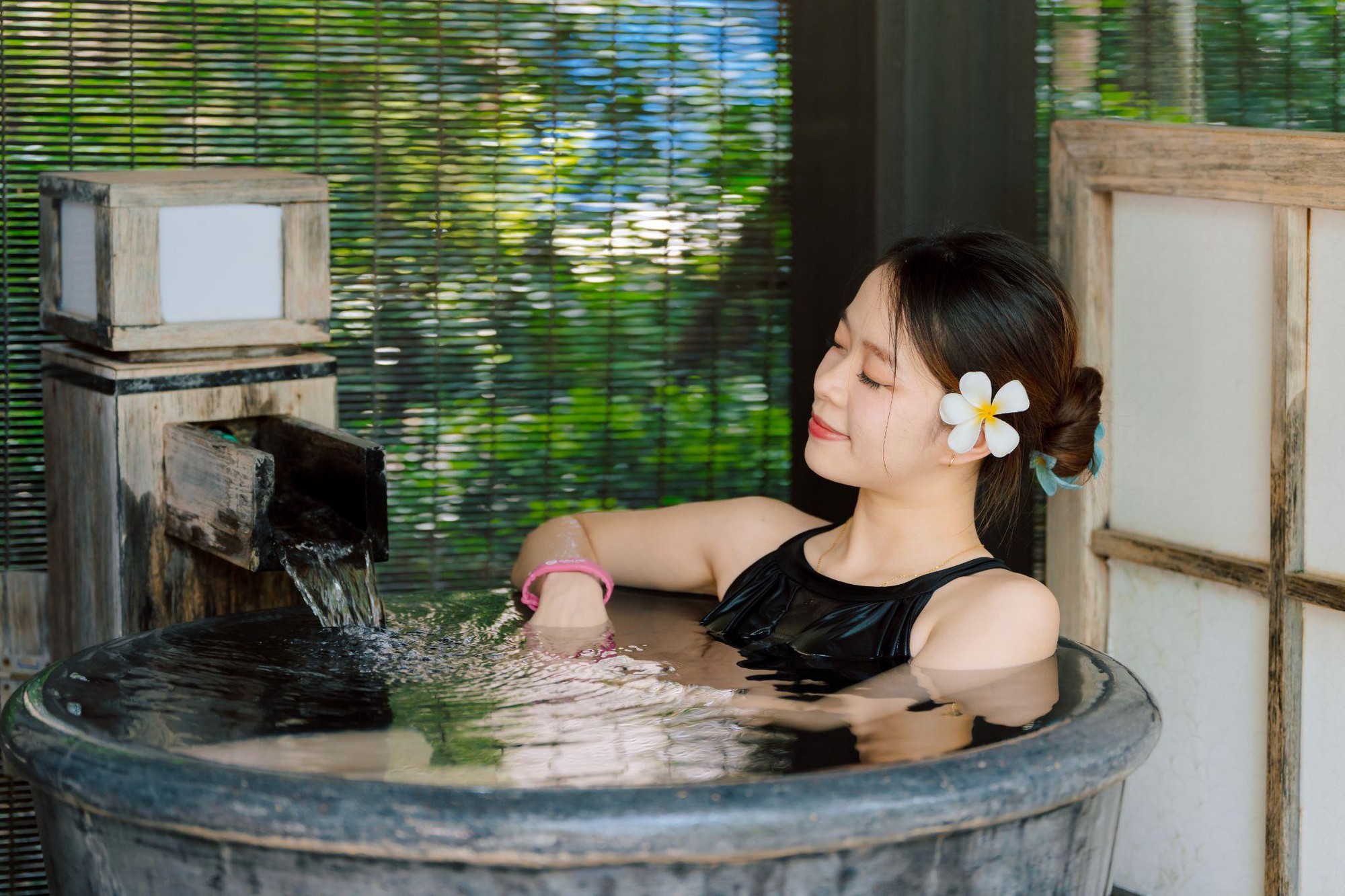 Trải nghiệm nghỉ dưỡng đậm chất Nhật Bản giữa lòng đất Tổ - Ảnh 2. Trải nghiệm nghỉ dưỡng đậm chất Nhật Bản giữa lòng đất Tổ - Ảnh 2.