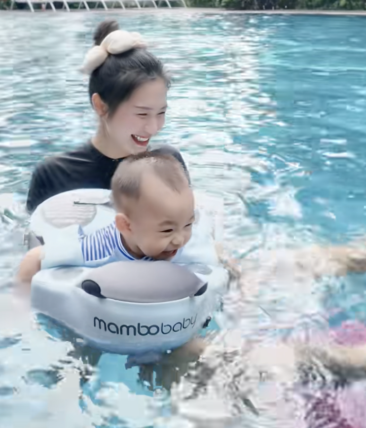 Vợ Đoàn Văn Hậu tung ảnh bikini nóng bỏng, khoe vóc dáng "đồng hồ cát" sau 1 năm "giấu nhẹm" vì sinh con - Ảnh 9. Vợ Đoàn Văn Hậu tung ảnh bikini nóng bỏng, khoe vóc dáng "đồng hồ cát" sau 1 năm "giấu nhẹm" vì sinh con - Ảnh 9.