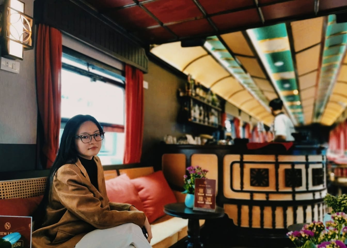 Trải nghiệm chuyến tàu hạng sang xuyên Việt giá tới 220 triệu đồng/người - Ảnh 5.