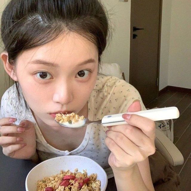 Bác sĩ “chỉ thẳng mặt” 4 kiểu người không cần mê đồ ngọt vẫn khó thoát bệnh tiểu đường - Ảnh 3.