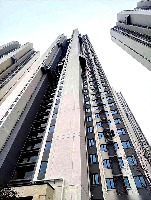 Mẹ TP.HCM chia sẻ: Tôi chuyển từ tầng 26 xuống tầng 3 và chỉ sau khi dọn vào ở tôi mới nhận ra sự khác biệt về điều kiện sống lớn đến thế nào!- Ảnh 1.