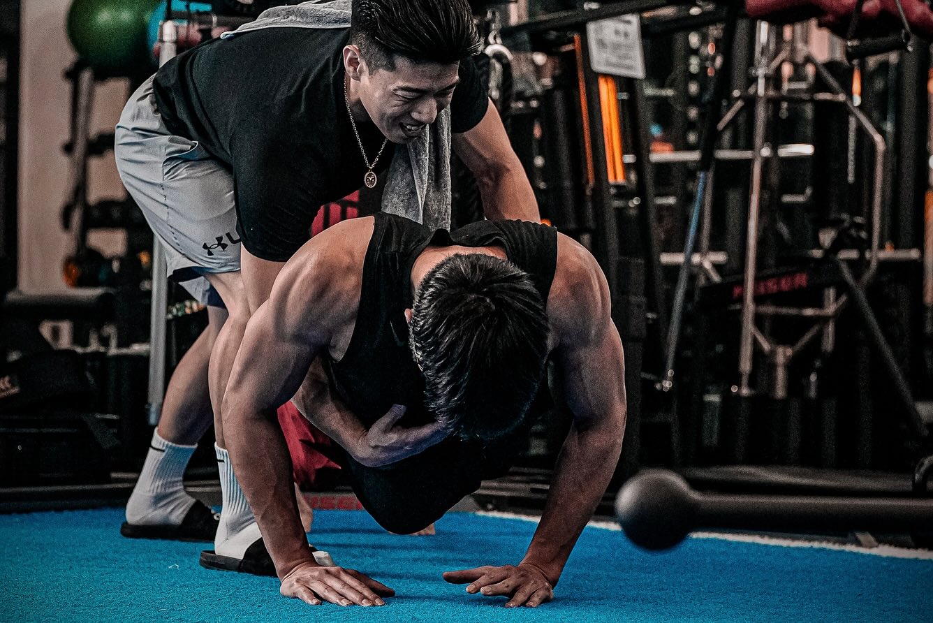 &ldquo;Nam thần&rdquo; b&oacute;ng rổ cao 2m03 hot rần rần v&igrave; visual đẹp như idol, c&ocirc;ng khai b&agrave;y tỏ t&igrave;nh &yacute; với Jennie (BLACKPINK)- Ảnh 9.