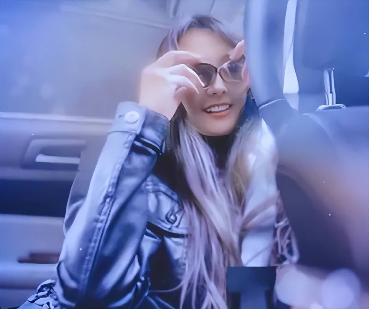 Trịnh Sảng lại phá đảo cõi mạng: Manh nha trở lại, khoe cuộc sống "thiên đường" núp bóng đại gia đang bị truy nã - Ảnh 4.