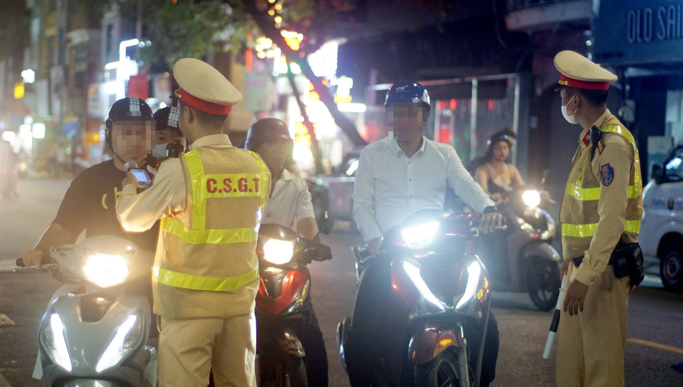 Công an Hà Nội công khai số điện thọai CSGT Hà Nội để tiếp nhận phản ánh người dân - Ảnh 1.