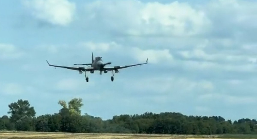 ' M&aacute;y gặt ng&ocirc; ' Moravan Z137T AgroTurbo trở th&agrave;nh m&aacute;y bay n&ocirc;ng nghiệp đ&aacute;nh chặn UAV Nga - Ảnh 2.