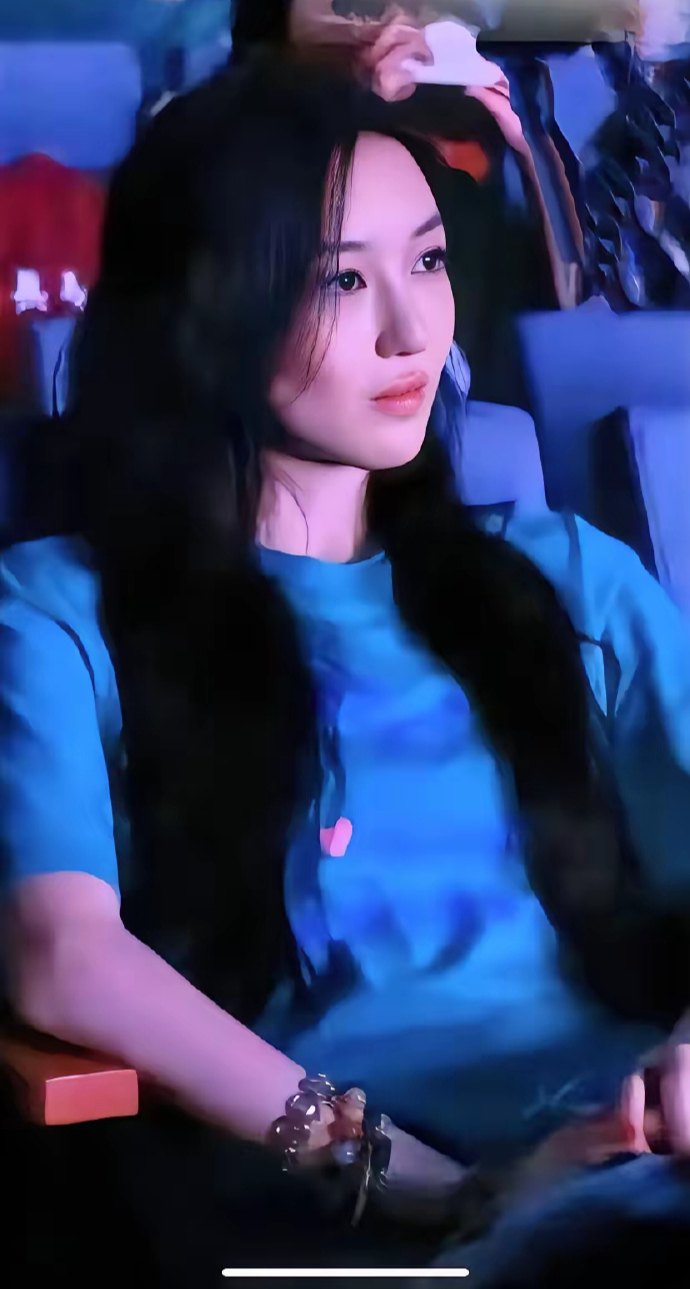 Không nhận ra con gái 19 tuổi của Vương Phi sau 4 lần phẫu thuật hở hàm ếch- Ảnh 1. Không nhận ra con gái 19 tuổi của Vương Phi sau 4 lần phẫu thuật hở hàm ếch- Ảnh 1.