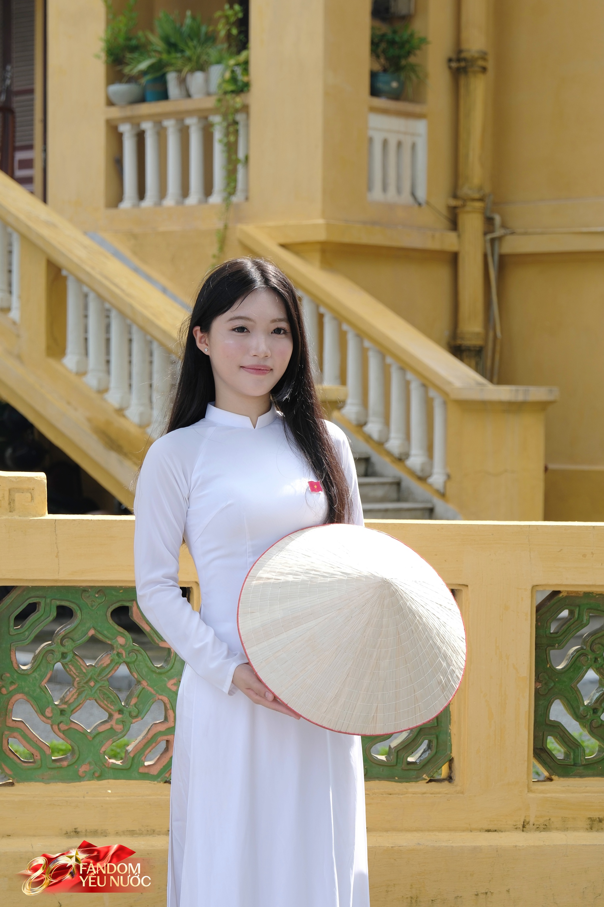 Hội nàng thơ makeup lúc 3h sáng, 6h ra Lăng Bác thì đã thấy kín người: Hé lộ chi phí bộ ảnh- Ảnh 14.