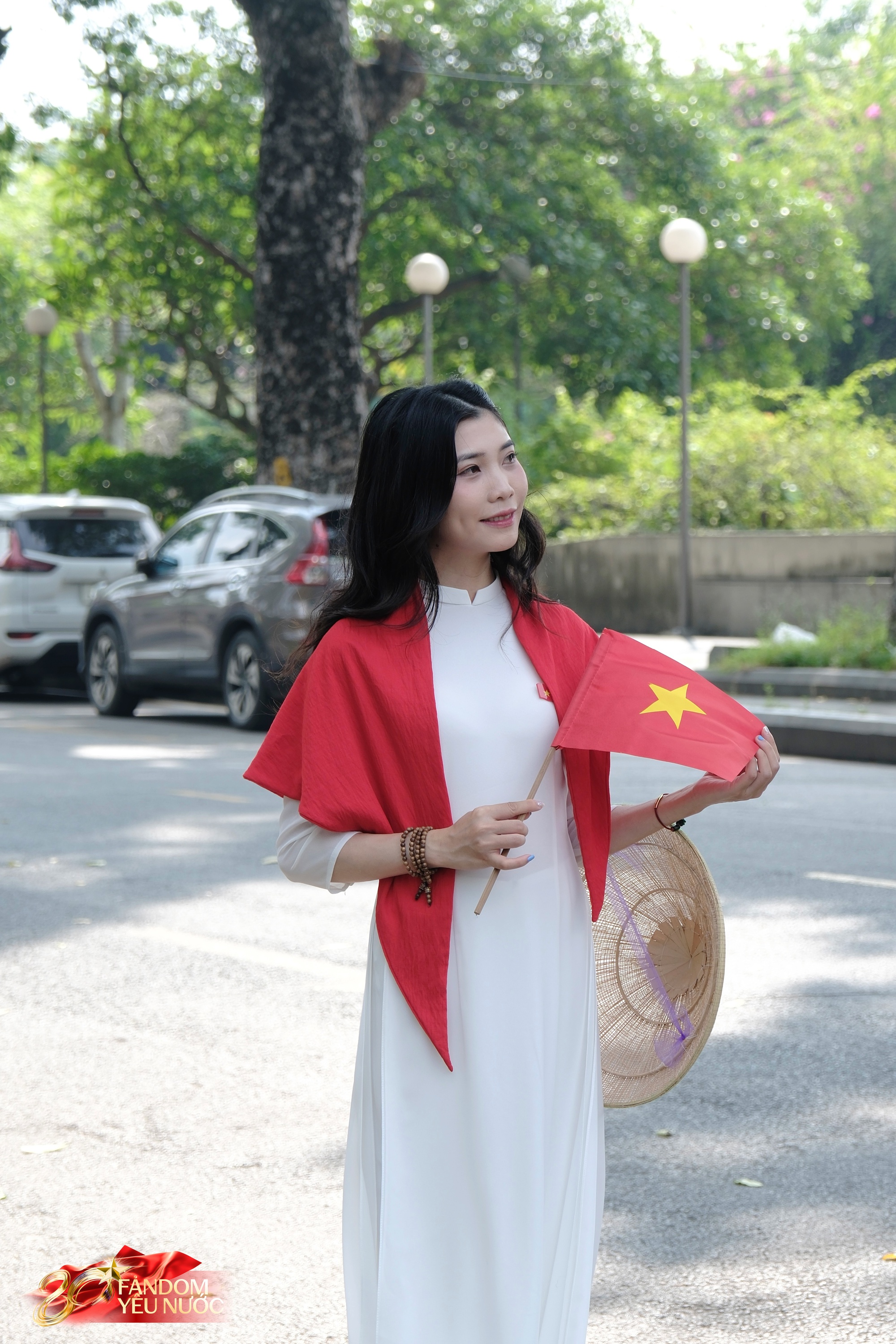 Hội nàng thơ makeup lúc 3h sáng, 6h ra Lăng Bác thì đã thấy kín người: Hé lộ chi phí bộ ảnh- Ảnh 8.