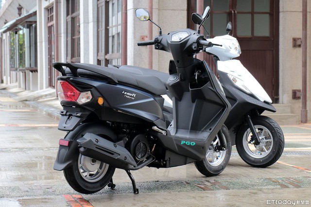 Xe tay ga 125cc hybrid "xăng điện" đầu tiên ra mắt: "Ăn xăng" chỉ 1,5 lít/100km, giá từ 46 triệu đồng - Ảnh 3. Xe tay ga 125cc hybrid "xăng điện" đầu tiên ra mắt: "Ăn xăng" chỉ 1,5 lít/100km, giá từ 46 triệu đồng - Ảnh 3.