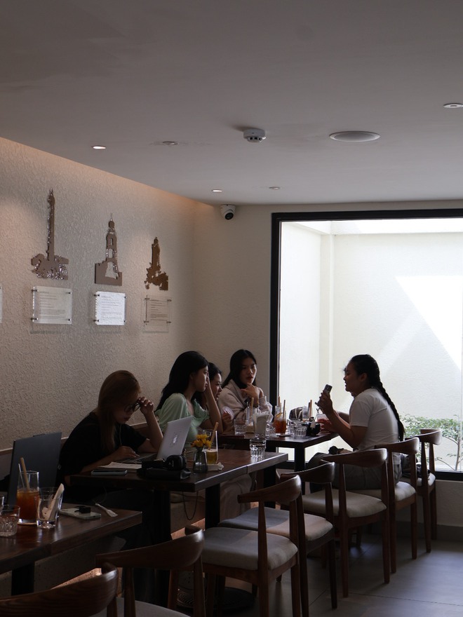 Có một quán cà phê đỉnh thế này tại phường Thảo Điền: Nước ngon, concept thú vị, ngồi cả ngày cũng không chán- Ảnh 5. Có một quán cà phê đỉnh thế này tại phường Thảo Điền: Nước ngon, concept thú vị, ngồi cả ngày cũng không chán- Ảnh 5.